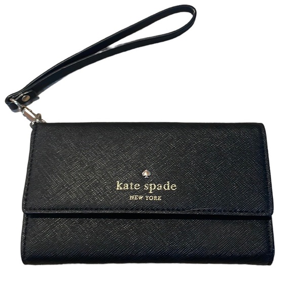 kate spade Handbags - Kate Spade ♠️ Cedar Street Tech Wristlet 8ARU1099 black saffiano leather